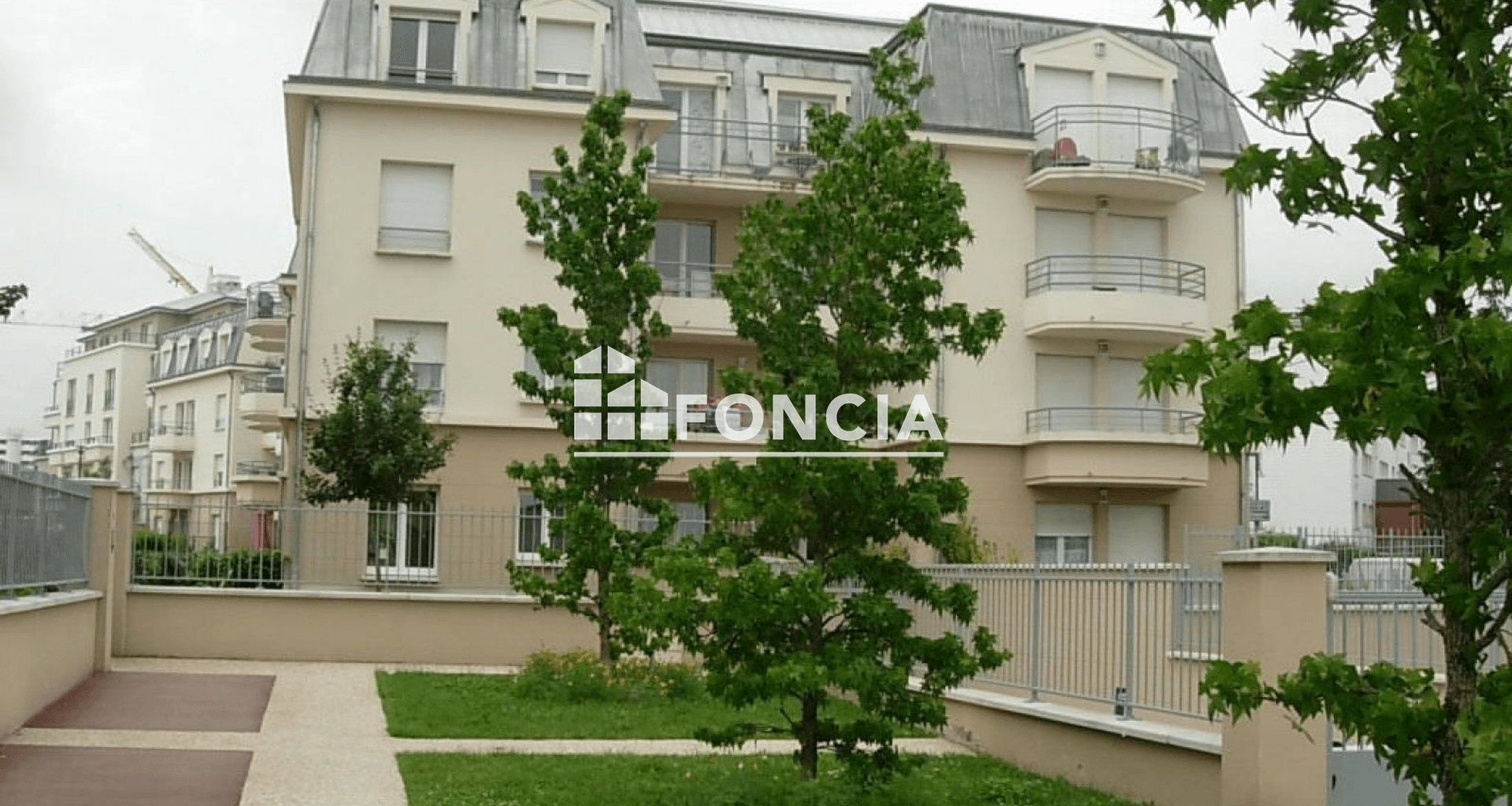 Appartement 2 pièces (42.08 m²) à louer - Corbeil-essonnes (91100)