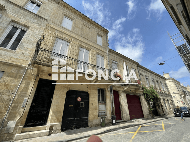 Appartement 3 pièces (77.45 m²) à louer - Bordeaux (33000)