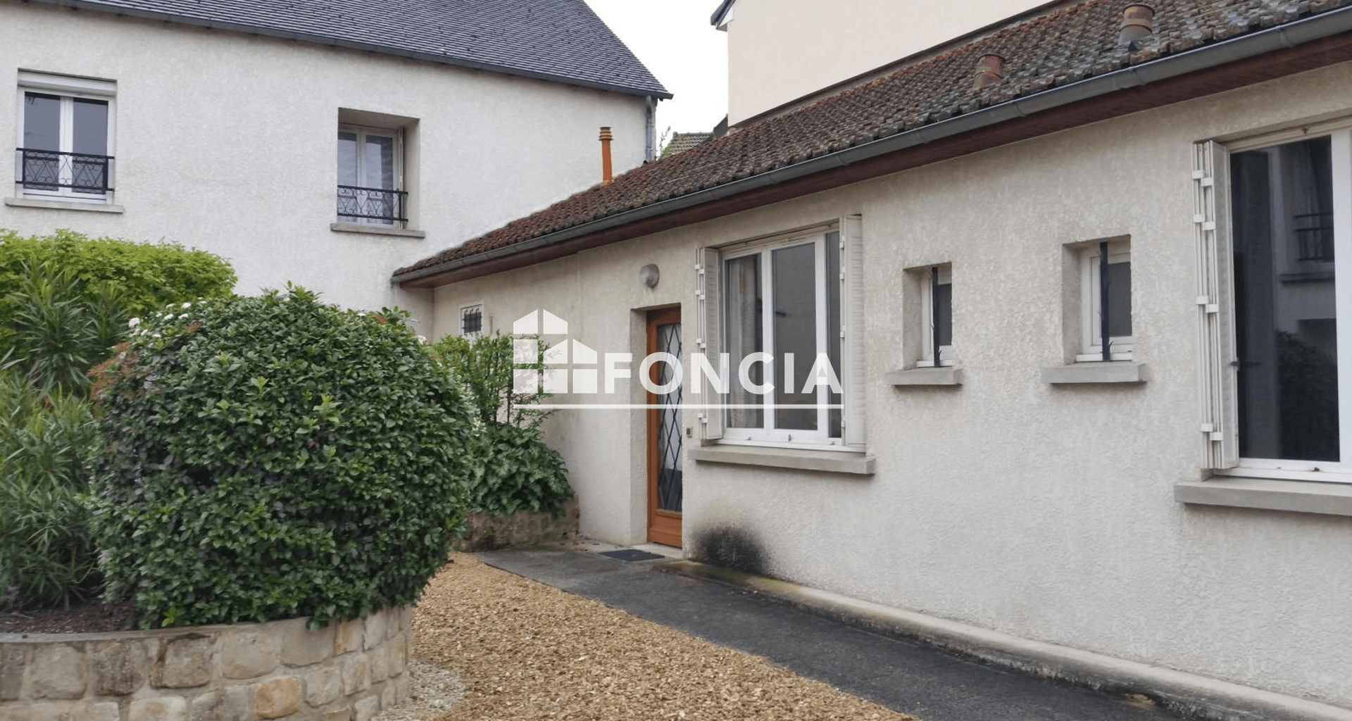 Studio (14.86 m²) à louer - Sainte-geneviève-des-bois (91700)