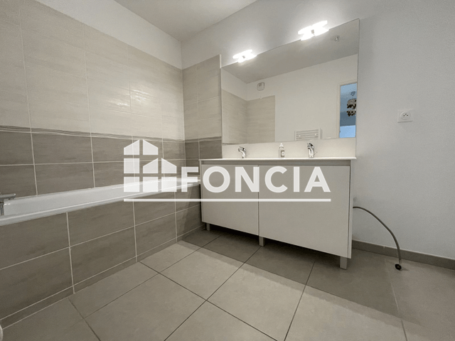 Appartement 4 pièces (81.66 m²) à louer - Istres (13800)