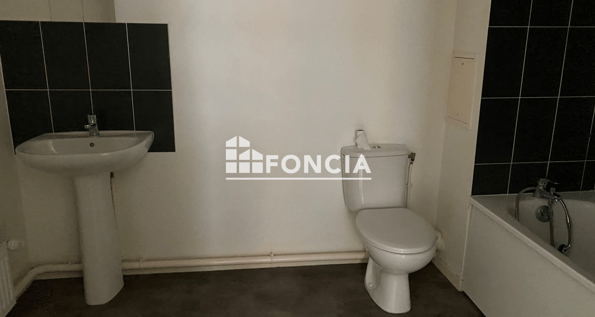 Appartement 2 pièces (39.79 m²) à louer - Corbeil-essonnes (91100)