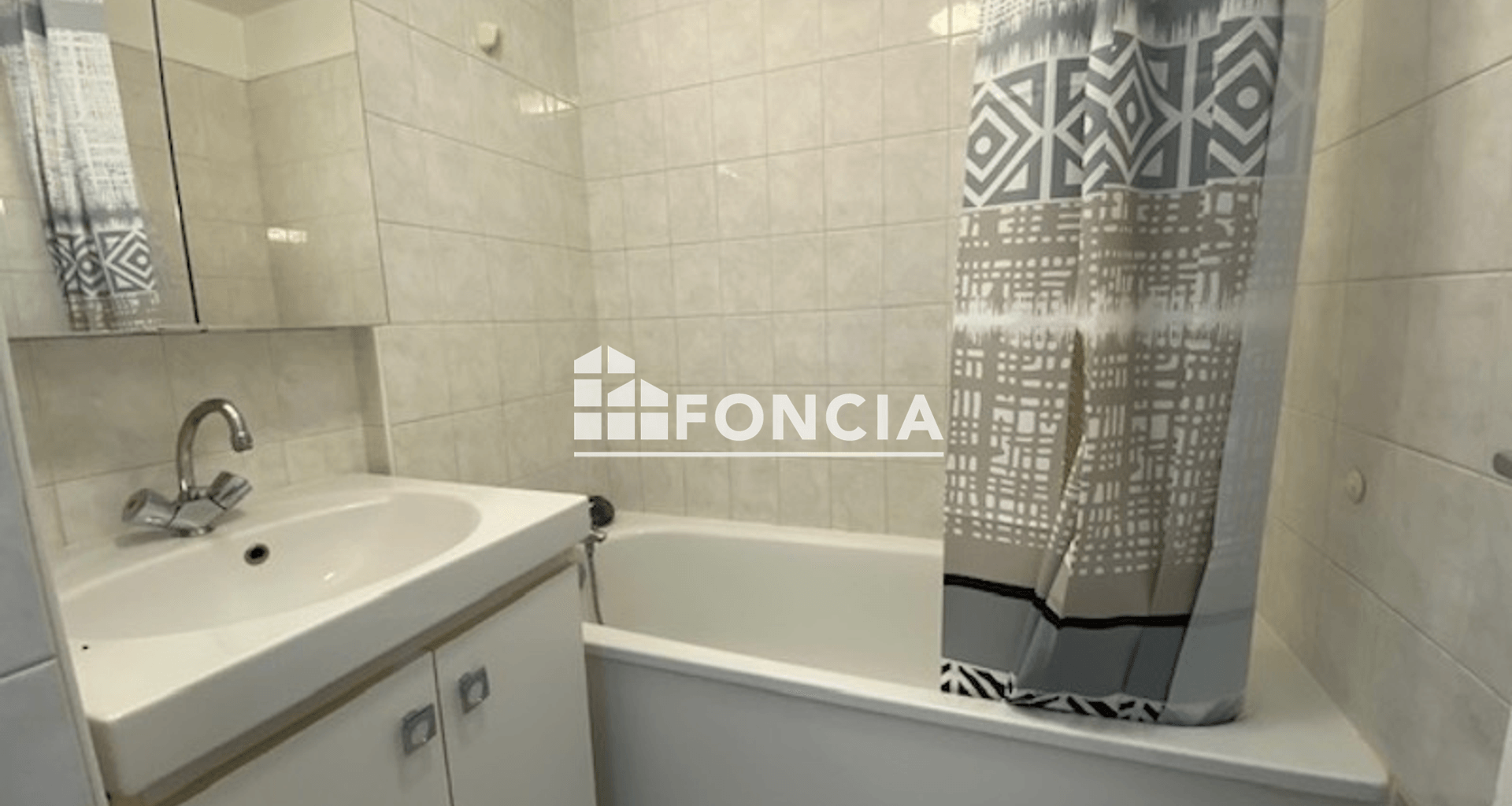 Appartement 3 pièces (43.83 m²) à louer - Pontault-combault (77340)