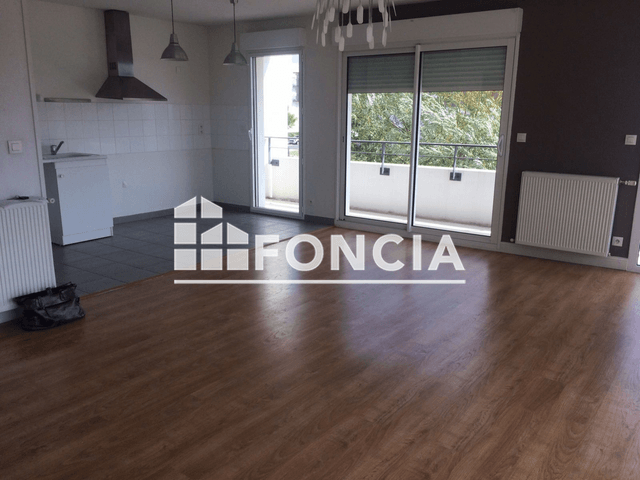 Appartement 3 pièces (76.2 m²) à louer - Bruges (33520)