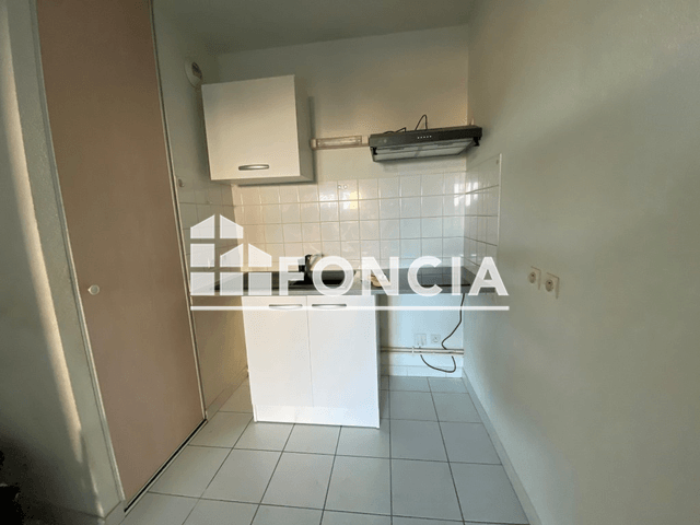 Appartement 2 pièces (42.06 m²) à louer - Talence (33400)