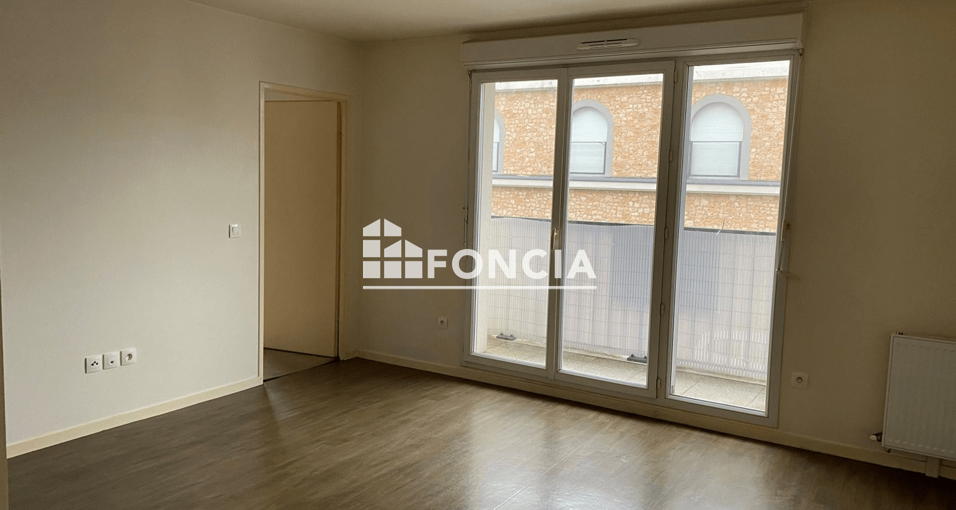 Appartement 2 pièces (39.79 m²) à louer - Corbeil-essonnes (91100)