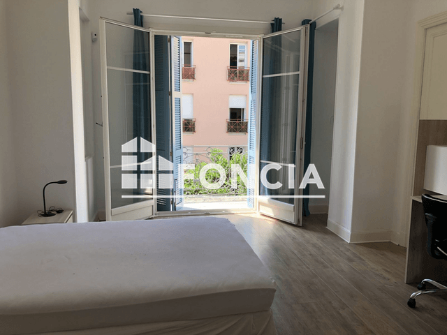 Appartement meublé 3 pièces (79.03 m²) à louer - Nice (06100)