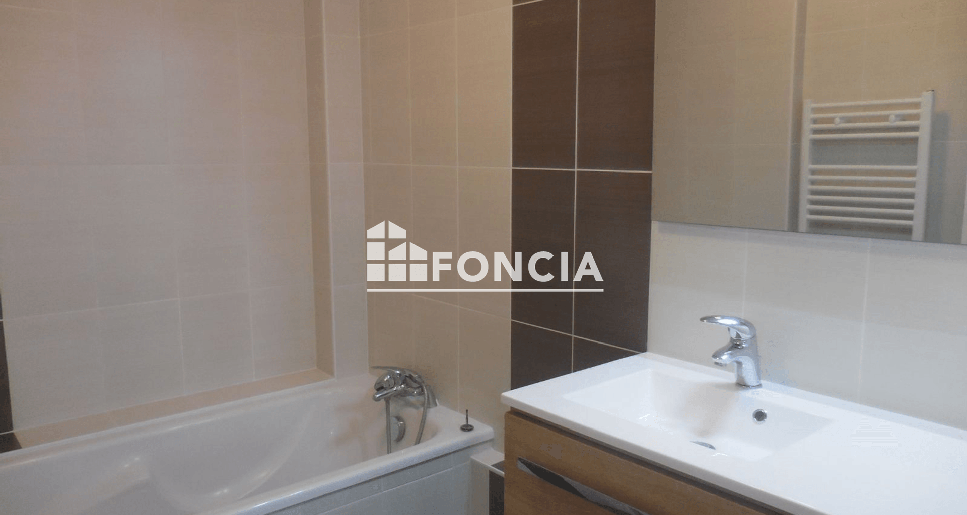 Appartement 4 pièces (78.85 m²) à louer - Lanester (56600)