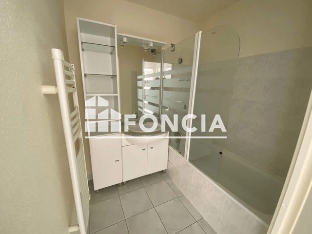 Appartement 2 pièces (38.07 m²) à louer - Saint Laurent Du Var (06700)
