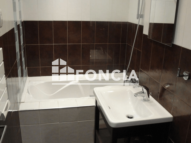 Appartement 3 pièces (61.95 m²) à louer - Saint Laurent Du Var (06700)