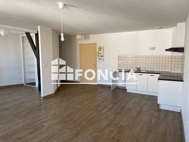 Appartement 2 pièces (64.23 m²) à louer - Lombez (32220)