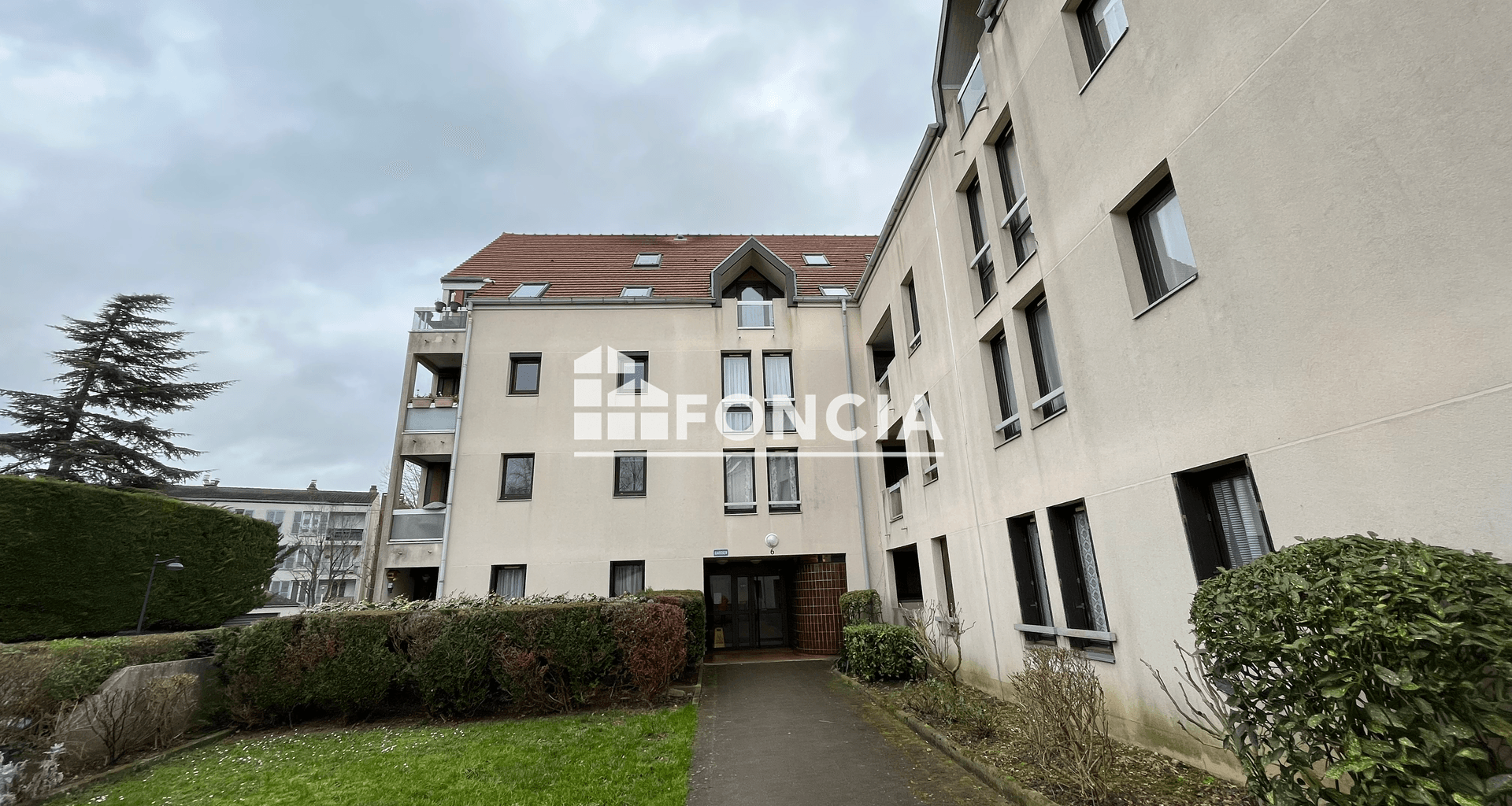Appartement 2 pièces (52.99 m²) à louer - Saint-thibault-des-vignes (77400)