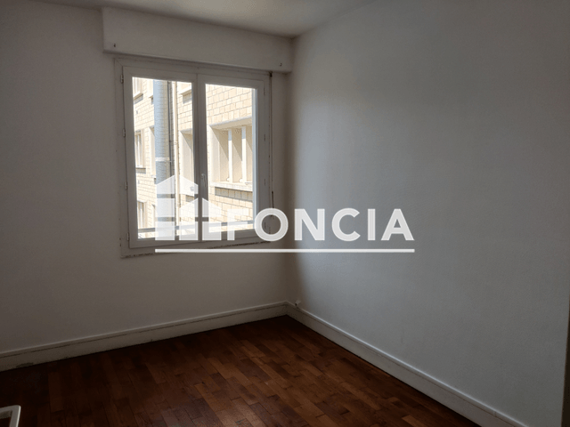 Appartement 4 pièces (76.02 m²) à louer - Caen (14000)