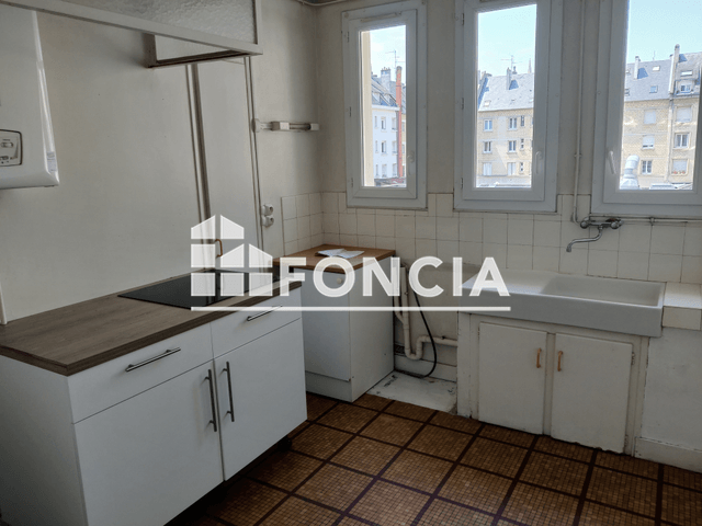 Appartement 4 pièces (76.02 m²) à louer - Caen (14000)