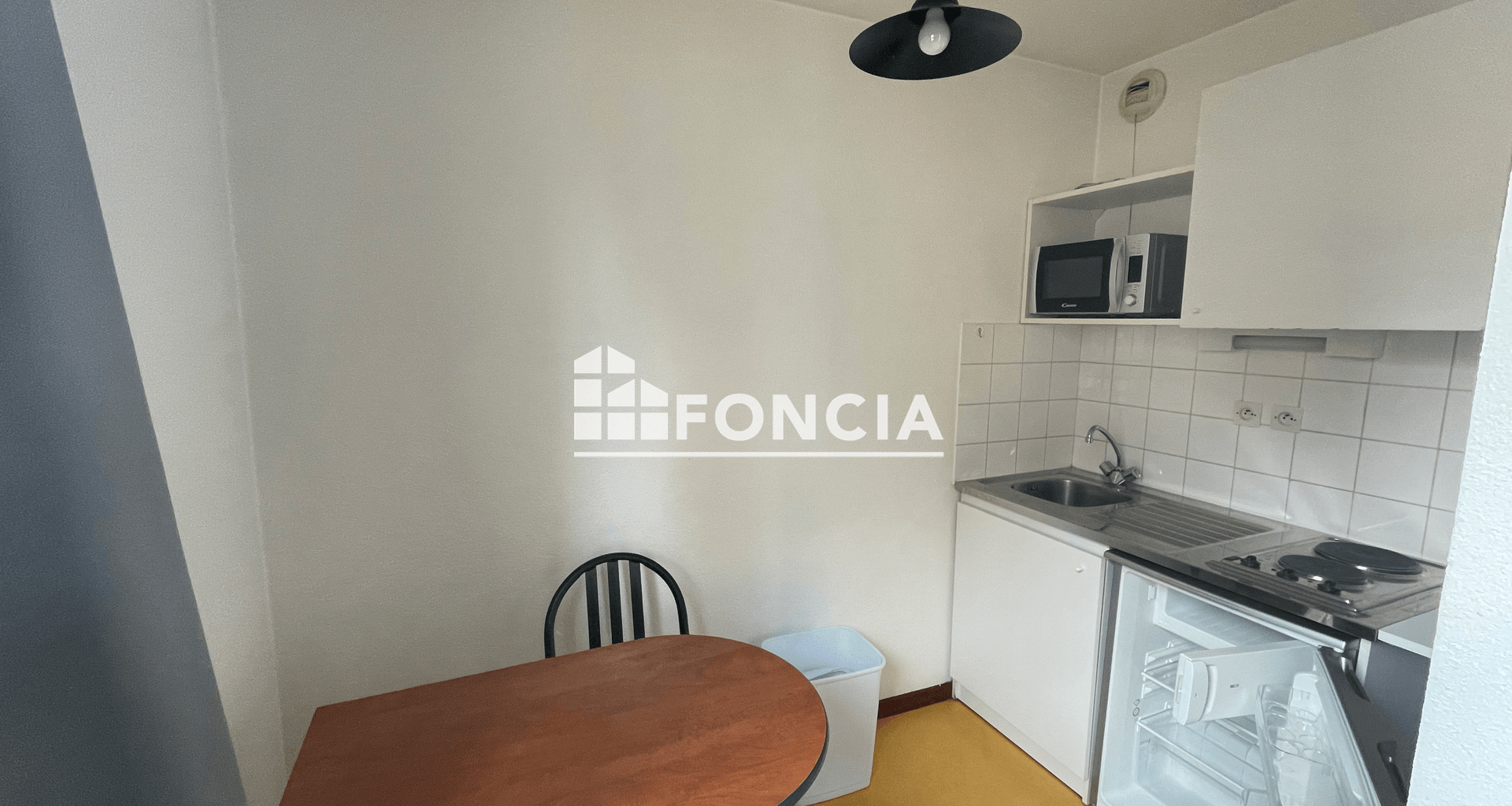 Studio meublé (21 m²) à louer - Saint-étienne (42000)