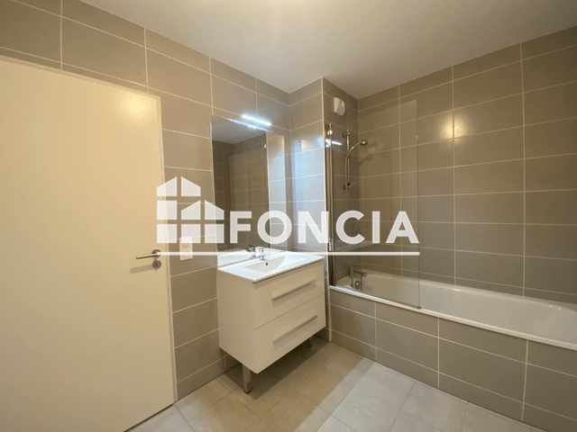 Appartement 3 pièces (68.53 m²) à louer - Bezannes (51430)