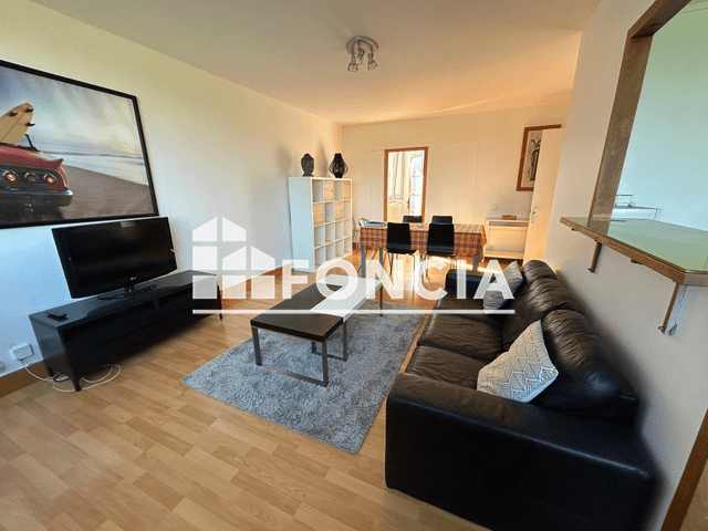 Appartement meublé 4 pièces (73.23 m²) à louer - Lille (59000)