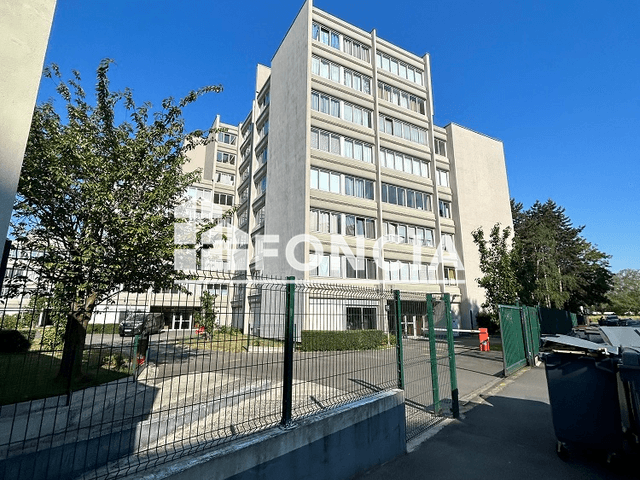 Appartement meublé 4 pièces (73.23 m²) à louer - Lille (59000)