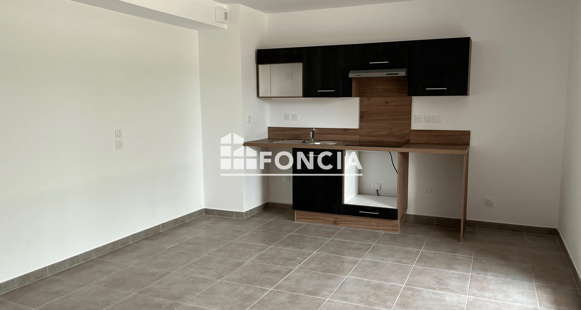 Appartement 2 pièces (46.8 m²) à louer - Villeneuve-lès-avignon (30400)
