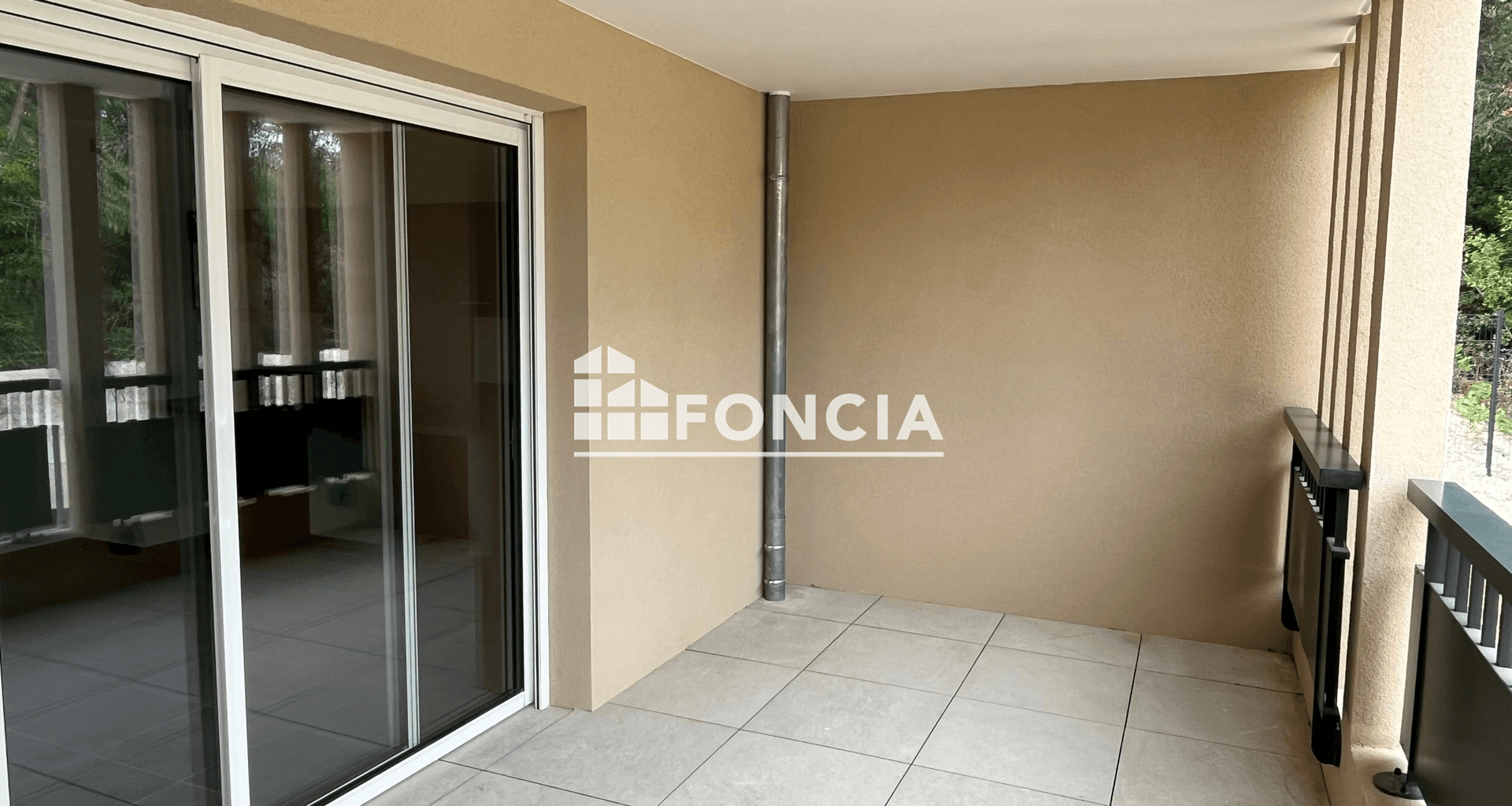 Appartement 2 pièces (46.8 m²) à louer - Villeneuve-lès-avignon (30400)