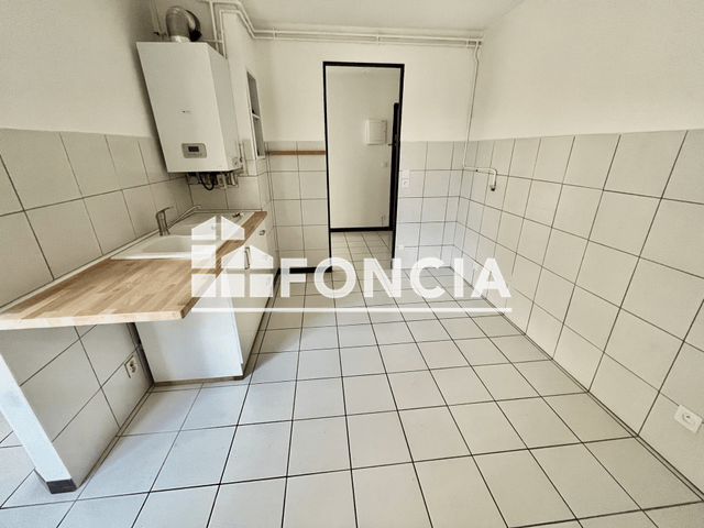 Appartement 5 pièces (93.26 m²) à louer - Guilherand-granges (07500)