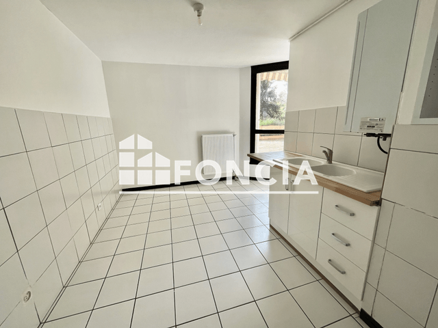 Appartement 5 pièces (93.26 m²) à louer - Guilherand-granges (07500)