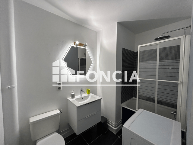 Studio meublé (17 m²) à louer - Charleville-mézières (08000)
