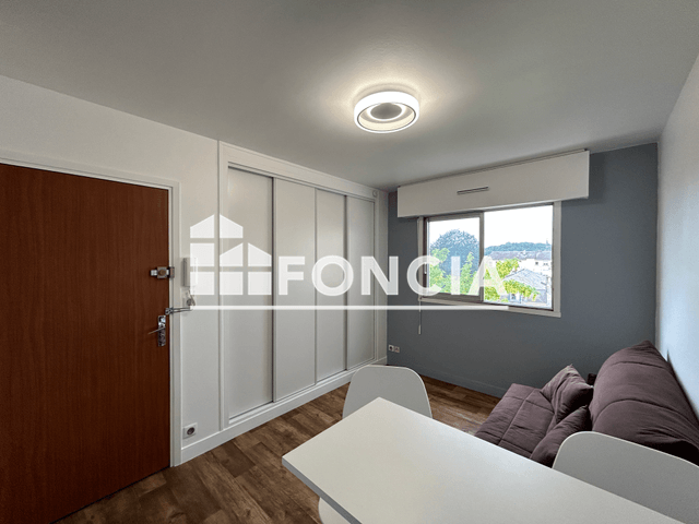 Studio meublé (17 m²) à louer - Charleville-mézières (08000)