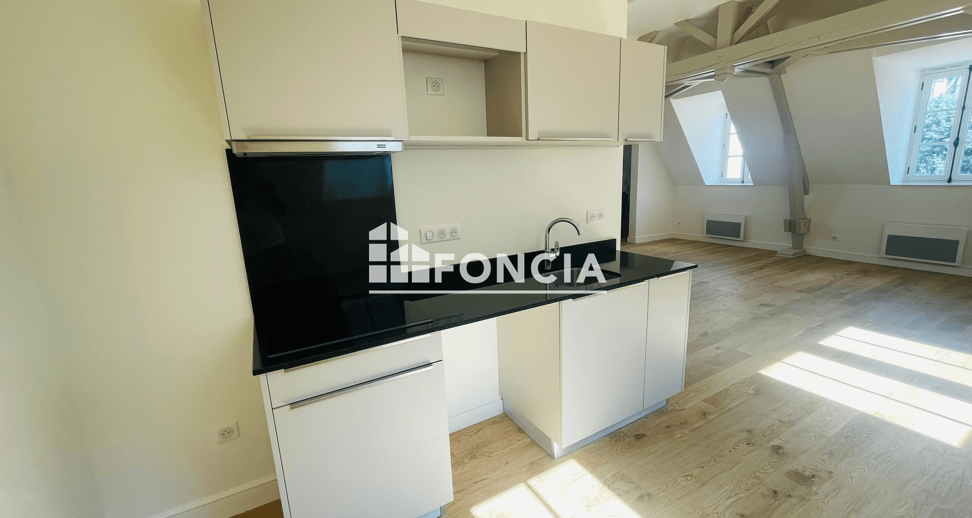 Appartement 3 pièces (103.51 m²) à louer - Auxerre (89000)