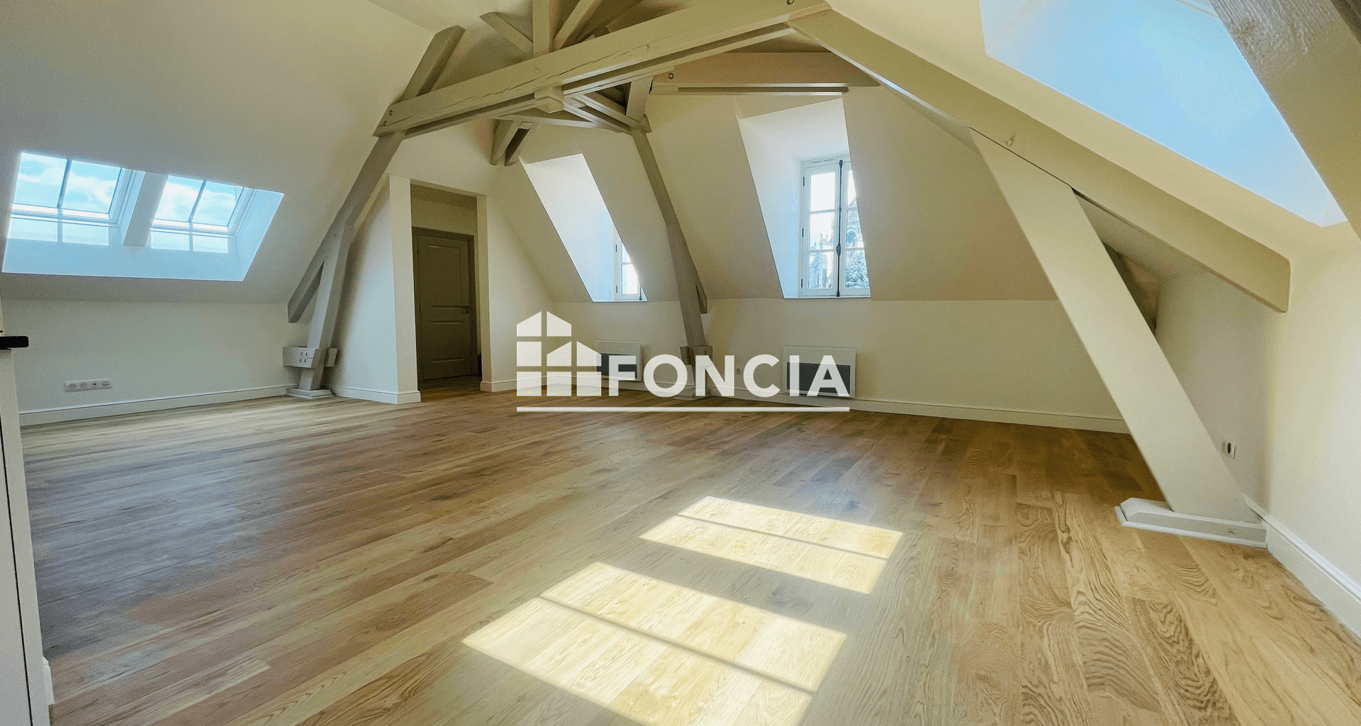 Appartement 3 pièces (103.51 m²) à louer - Auxerre (89000)