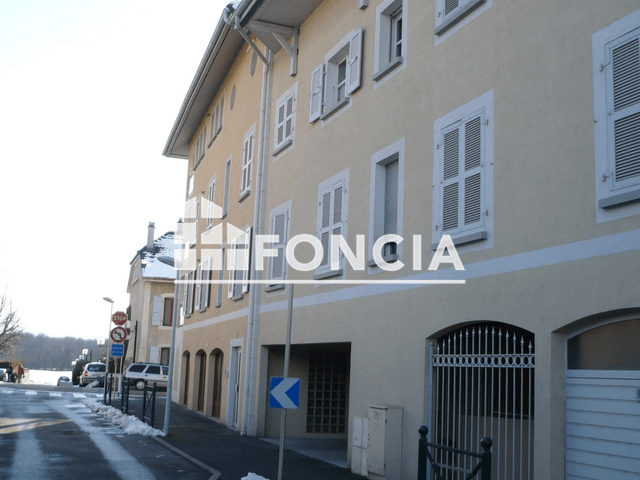 Appartement 4 pièces (134.92 m²) à louer - Ferney-voltaire (01210)