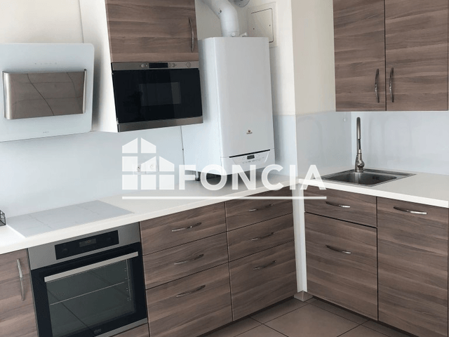 Appartement 4 pièces (82.41 m²) à louer - Gex (01170)