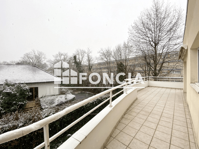 Appartement meublé 3 pièces (85.18 m²) à louer - Collonges Sous Saleve (74160)