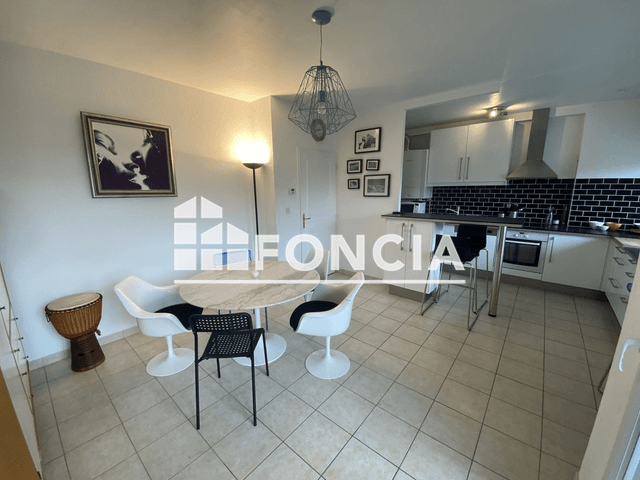Appartement meublé 3 pièces (77.84 m²) à louer - Evian Les Bains (74500)