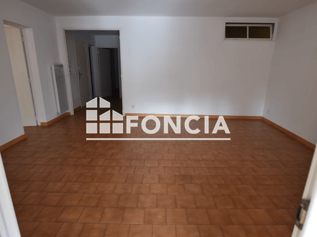 Appartement 4 pièces (80.85 m²) à louer - Le Beausset (83330)
