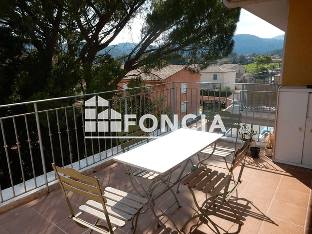 Appartement 3 pièces (67 m²) à louer - Cuers (83390)