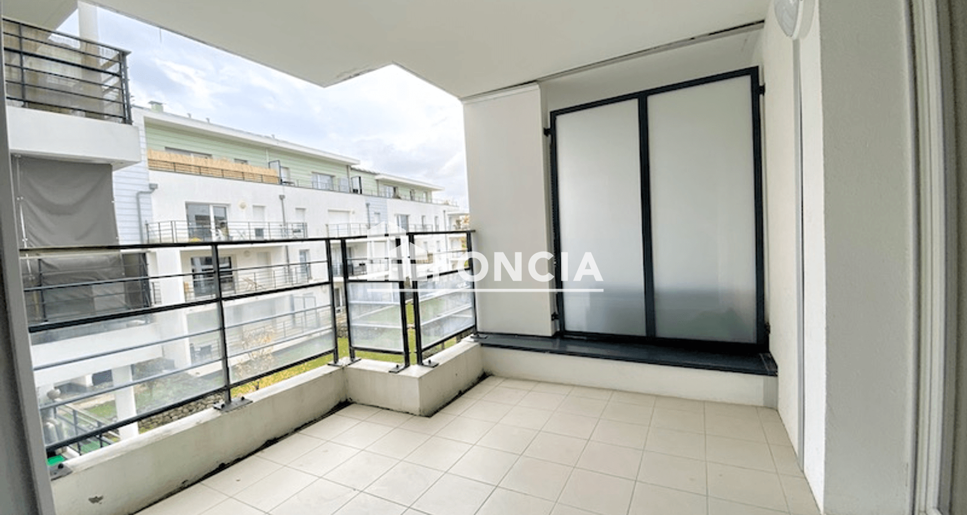 Appartement 2 pièces (43.5 m²) à louer - Saint-julien-en-genevois (74160)