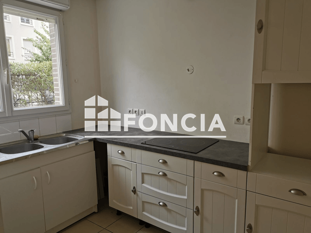 Appartement 2 pièces (43.8 m²) à louer - Luce (28110)
