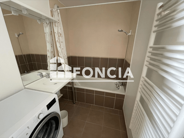 Appartement 3 pièces (69.24 m²) à louer - Ferney Voltaire (01210)