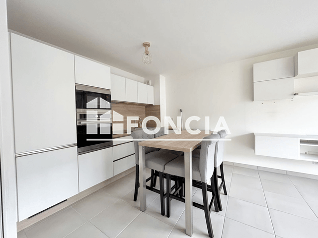 Appartement 2 pièces (42.85 m²) à louer - Peron (01630)