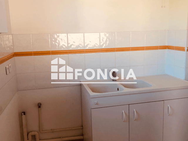 Appartement 2 pièces (52.72 m²) à louer - Six Fours Les Plages (83140)