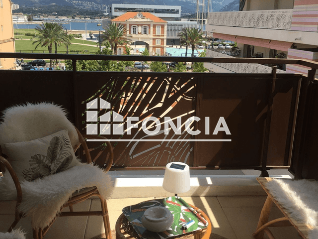 Appartement 2 pièces (40.4 m²) à louer - La Seyne Sur Mer (83500)