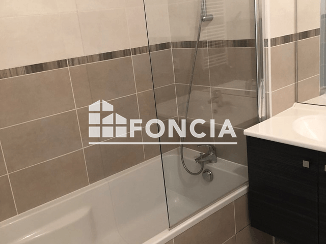 Appartement 4 pièces (82.41 m²) à louer - Gex (01170)