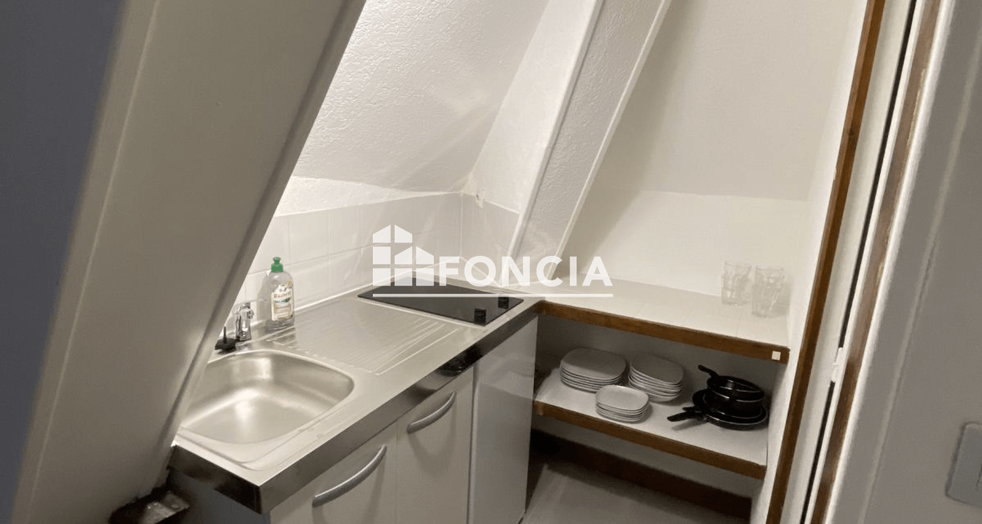 Studio meublé (14.11 m²) à louer - Dreux (28100)