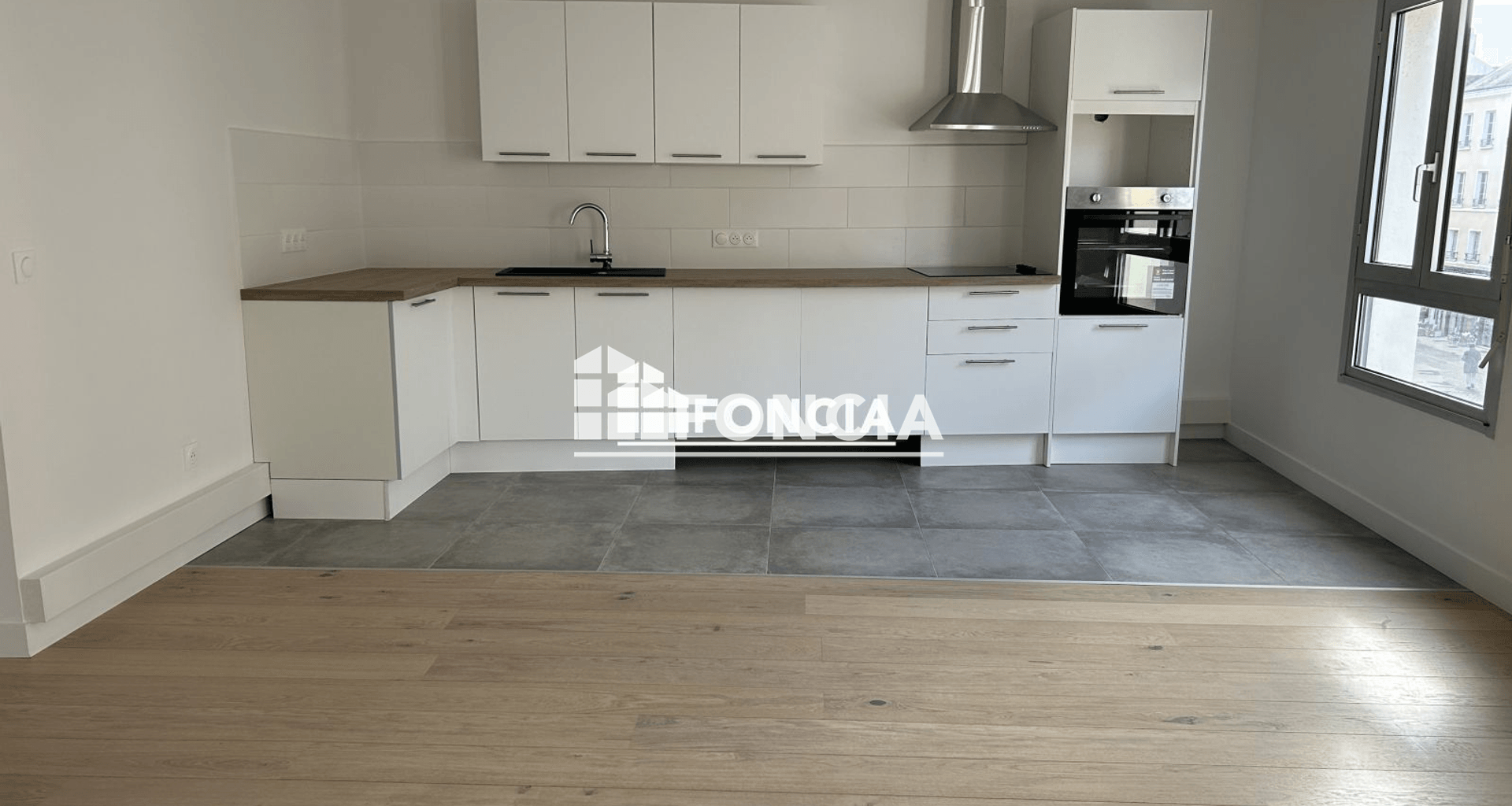 Appartement 5 pièces (107.74 m²) à louer - Chartres (28000)