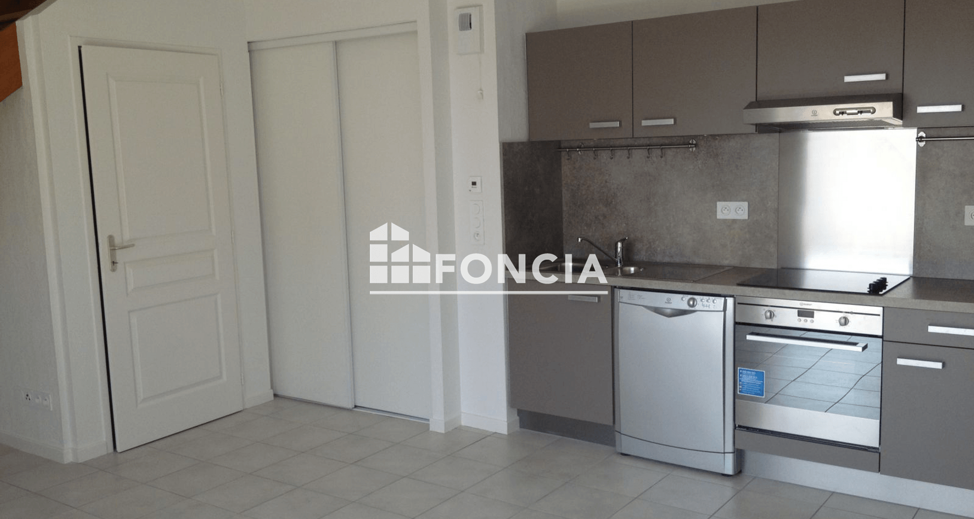 Appartement 2 pièces (50.79 m²) à louer - Collonges (01550)