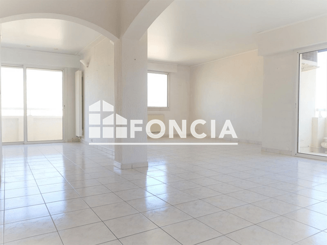 Appartement 5 pièces (102.4 m²) à louer - Toulon (83000)