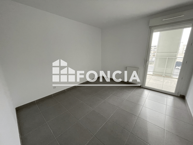 Appartement 3 pièces (63.17 m²) à louer - Hyeres (83400)