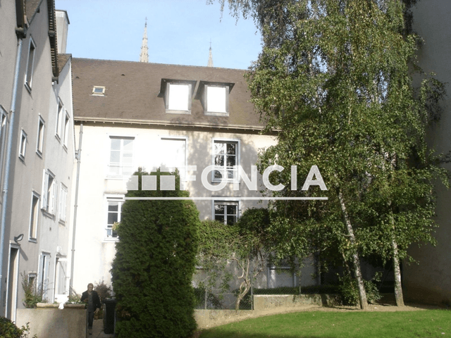 Appartement 5 pièces (101.11 m²) à louer - Chartres (28000)