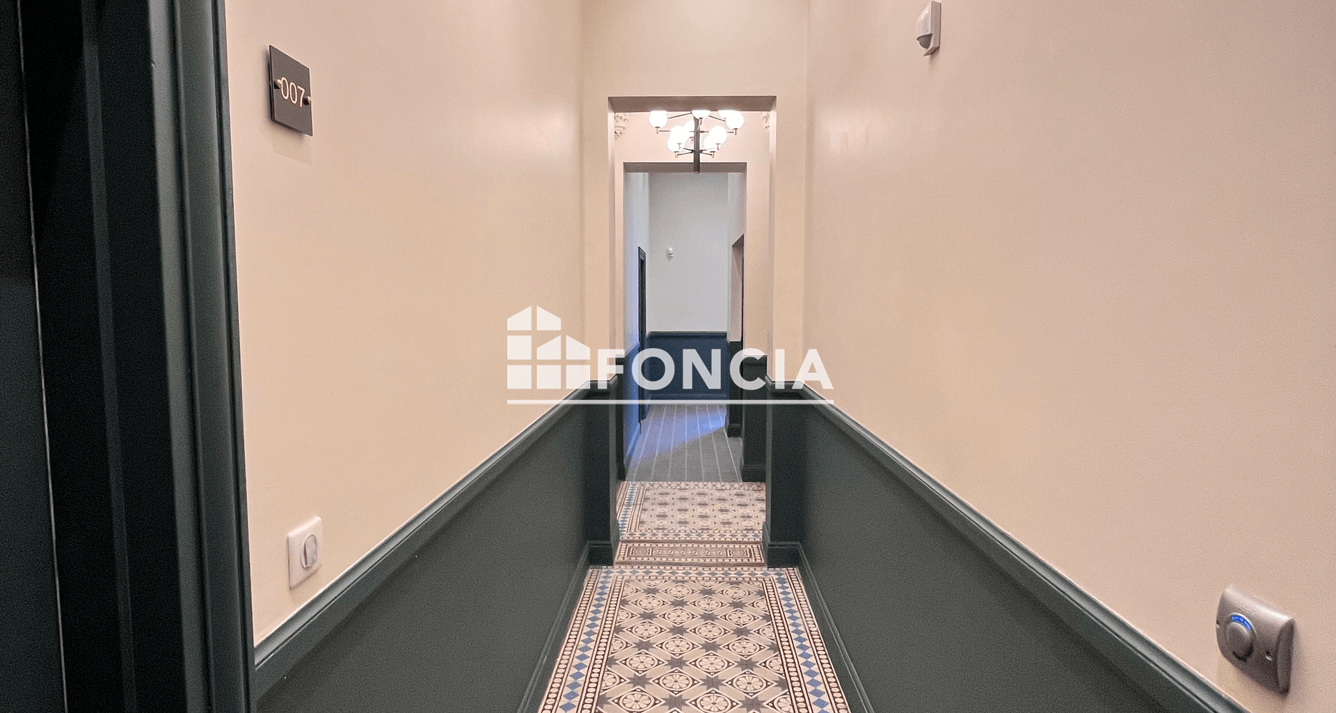 Appartement 5 pièces (105.6 m²) à louer - Tourcoing (59200)