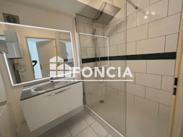 Appartement 2 pièces (45.8 m²) à louer - Hyeres Les Palmiers (83400)